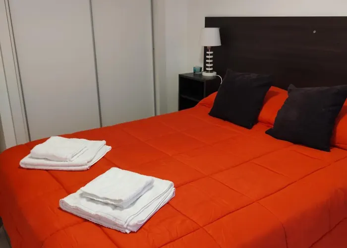 Excelente Departamento Para 2 Personas Con Balcon A La Calle
