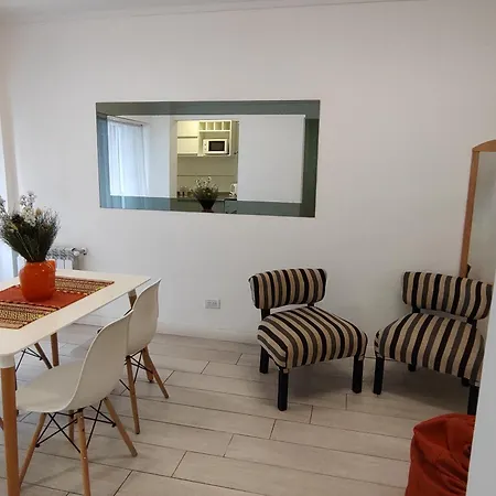Excelente Departamento Para 2 Personas Con Balcon A La Calle Mar del Plata Exterior photo